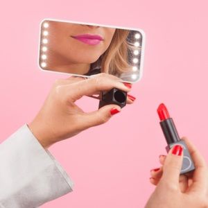 Sephora Makeup - RIKI CUTIE Mirror Sephora Makeup - RIKI CUTIE Mirror